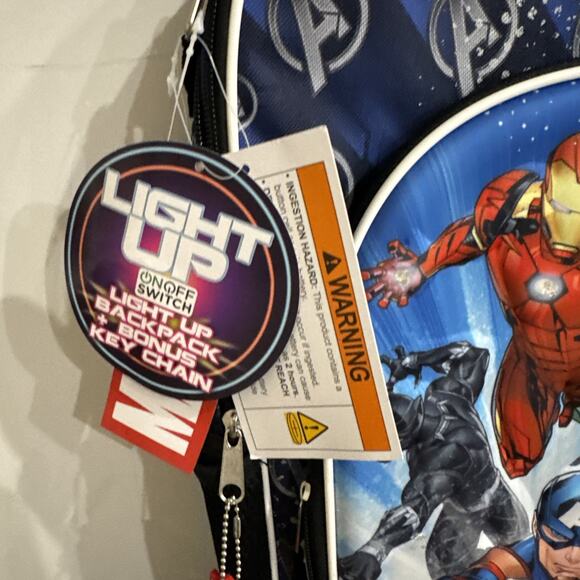 🆕Marvel Avengers✨Light Up✨Backpack 17”✨Laptop Sleeve & Key Chain NWT✨3D Front - Picture 4 of 7